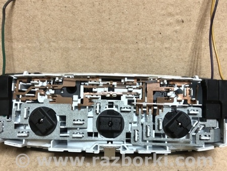 ФОТО Плафон освещения основной для Ford Fiesta Mk6 (2008-2017) Киев