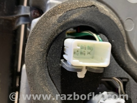 ФОТО Фонарь задний наружный для Toyota Prius 30 (09-17) Киев