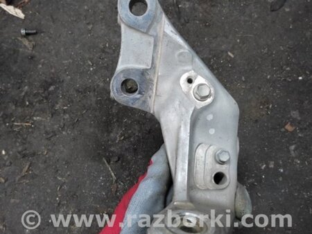 ФОТО Кулак поворотный для Toyota Prius 30 (09-17) Киев