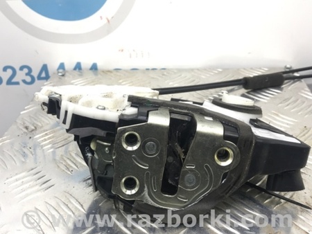 ФОТО Замок двери для Toyota Prius 30 (09-17) Киев