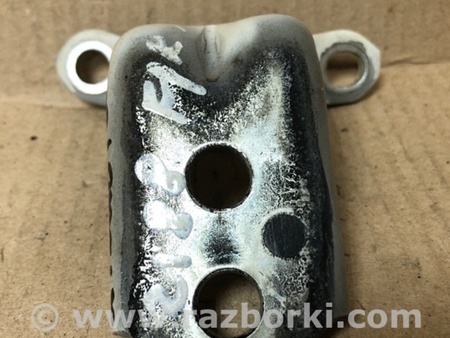 ФОТО Петля двери верхняя для Nissan Quest S (11-17) Киев