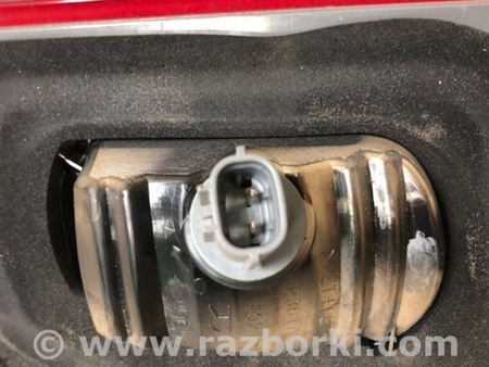ФОТО Фонарь задний внутренний для Nissan Quest S (11-17) Киев