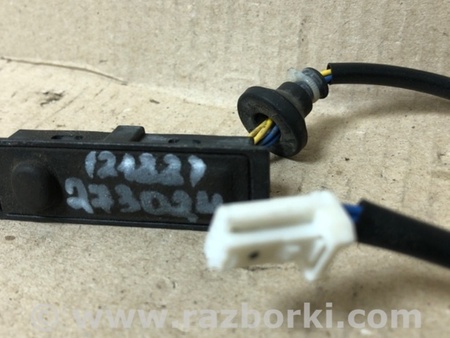 ФОТО Кнопка открывания багажника наружная для Nissan Quest S (11-17) Киев
