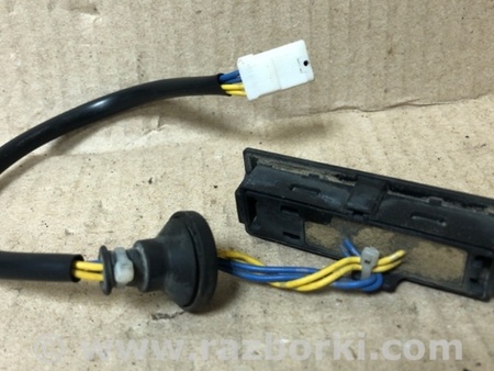 ФОТО Кнопка открывания багажника наружная для Nissan Quest S (11-17) Киев