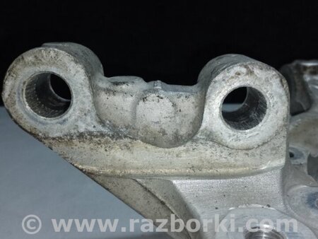 ФОТО Кулак поворотный для Lincoln MKS (08-16) Киев