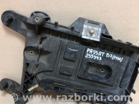 ФОТО Полка аккумулятора для Volkswagen Passat B7 (09.2010-06.2015) Киев