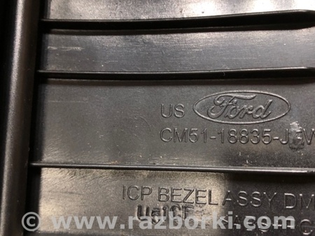 ФОТО Накладка торпедо под магнитолу для Ford Focus 3 (01.2010 - 03.2018) Киев