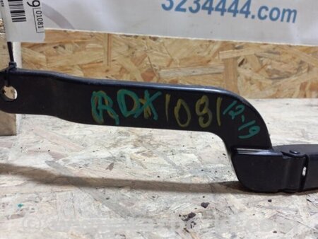 ФОТО Поводок дворника для Acura RDX TB3, TB4 (03.2012-12.2015) Киев