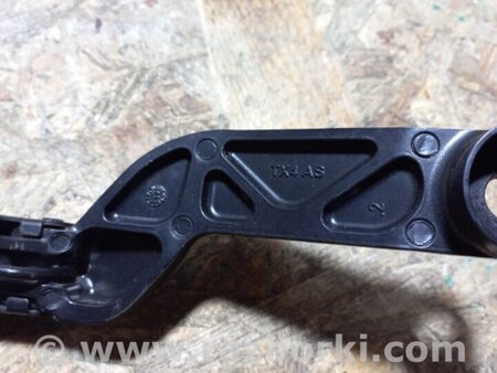 ФОТО Поводок дворника для Acura RDX TB3, TB4 (03.2012-12.2015) Киев
