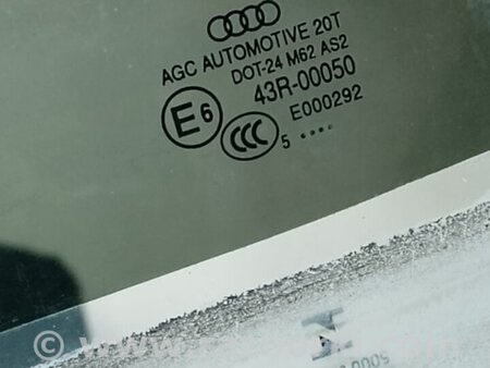ФОТО Стекло двери для Audi (Ауди) Q5 8R (04.2008-03.2017) Киев