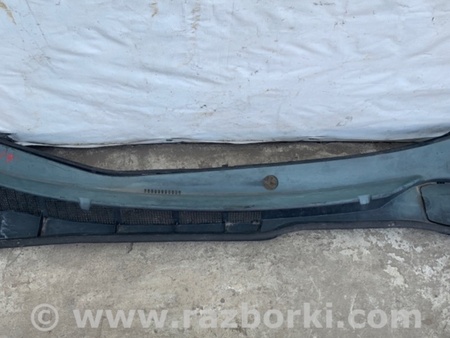 ФОТО Пластик под лобовое стекло (Жабо) для Toyota Sienna (11-16) Киев