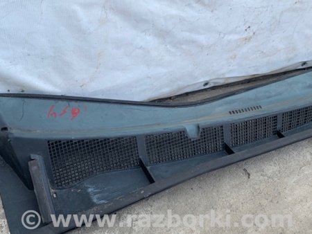 ФОТО Пластик под лобовое стекло (Жабо) для Toyota Sienna (11-16) Киев