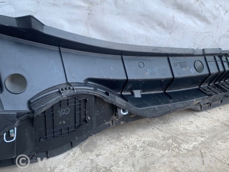 ФОТО Пластик под лобовое стекло (Жабо) для Toyota Sienna (11-16) Киев