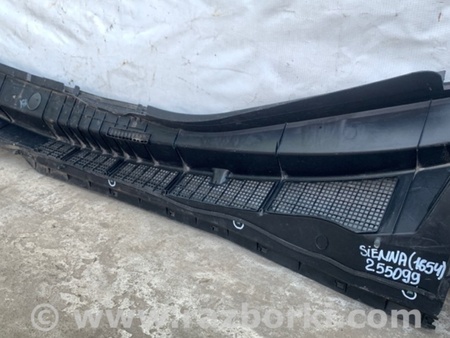 ФОТО Пластик под лобовое стекло (Жабо) для Toyota Sienna (11-16) Киев
