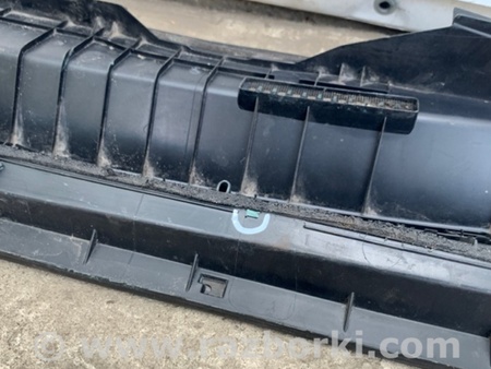 ФОТО Пластик под лобовое стекло (Жабо) для Toyota Sienna (11-16) Киев