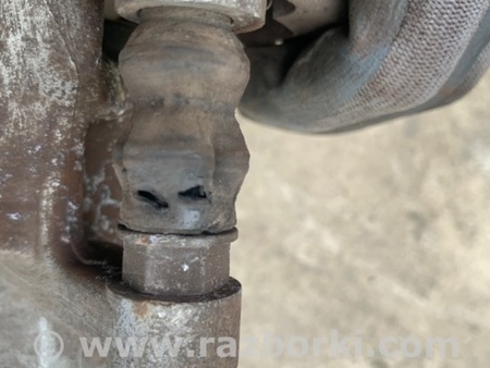 ФОТО Суппорт для Toyota Sienna (11-16) Киев