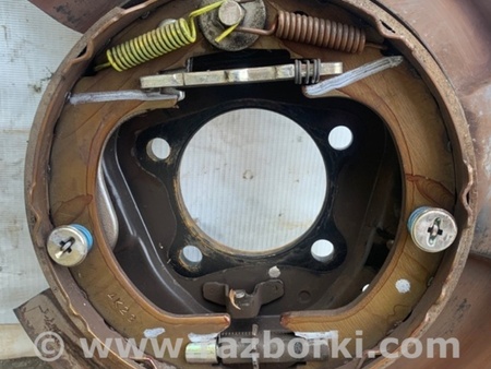 ФОТО Тормозной механизм для Toyota Sienna (11-16) Киев