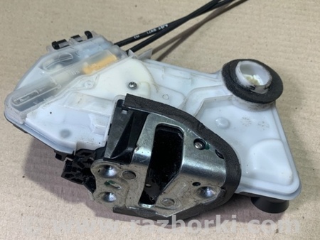 ФОТО Замок двери для Toyota Sienna (11-16) Киев