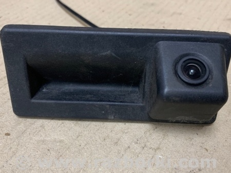 ФОТО Кнопка открывания багажника наружная для Volkswagen Jetta USA (10-17) Киев