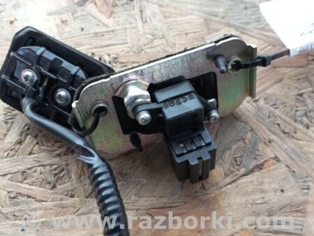 ФОТО Кнопка открывания багажника наружная для Acura RDX TB3, TB4 (03.2012-12.2015) Киев