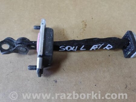 ФОТО Ограничитель двери для KIA SOUL PS Киев