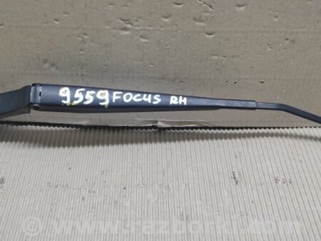 ФОТО Поводок дворника для Ford Focus 3 (01.2010 - 03.2018) Киев