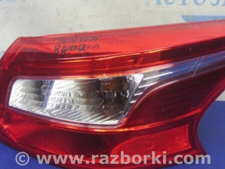 ФОТО Фонарь задний наружный для Nissan Sentra B17 Киев