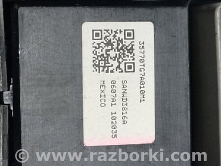 ФОТО Кнопка стеклоподьемника для Honda Pilot 3 MR-V YF5/6 (2015-2022) Киев