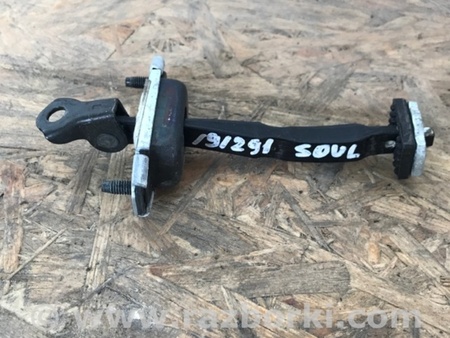 ФОТО Ограничитель двери для KIA SOUL PS Киев