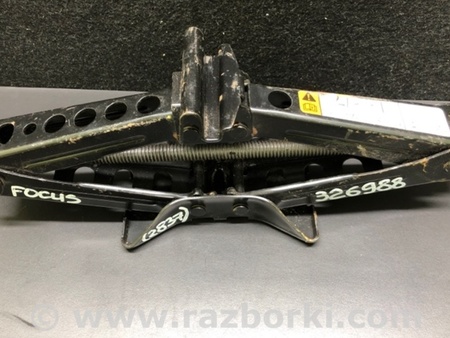 ФОТО Домкрат для Ford Focus 3 (01.2010 - 03.2018) Киев