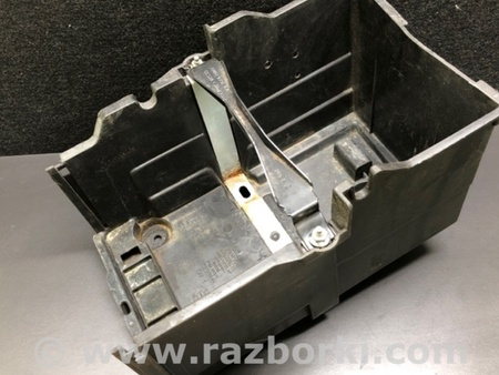 ФОТО Полка аккумулятора для Ford Focus 3 (01.2010 - 03.2018) Киев