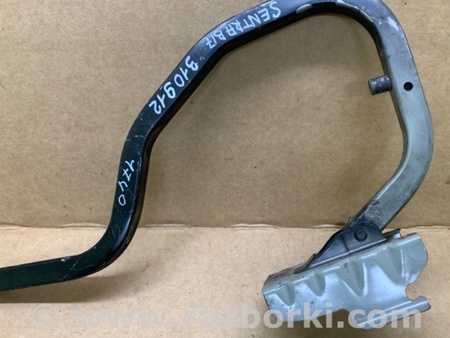 ФОТО Петля крышки багажника для Nissan Sentra B17 Киев