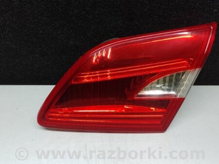 ФОТО Фонарь задний внутренний для Nissan Sentra B17 Киев