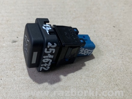 ФОТО Кнопка открывания багажника внутренняя для Subaru Forester (2013-) Киев