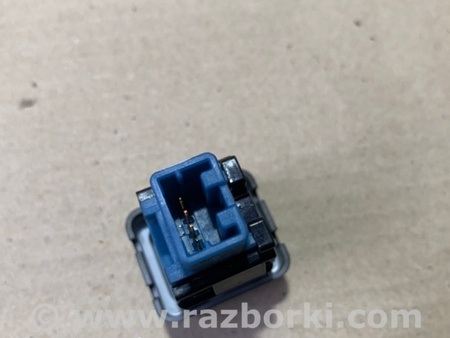 ФОТО Кнопка открывания багажника внутренняя для Subaru Forester (2013-) Киев