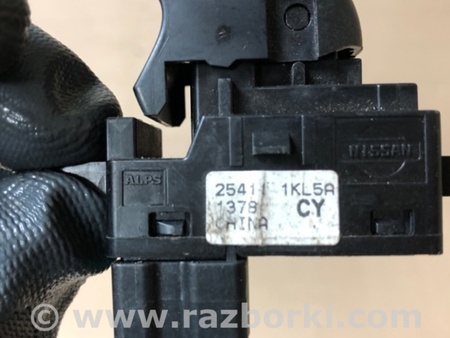 ФОТО Кнопка стеклоподьемника для Nissan Sentra B17 Киев
