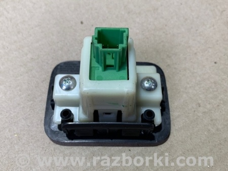ФОТО Кнопка открывания багажника внутренняя для Nissan Pathfinder R52 Киев