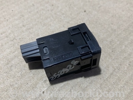 ФОТО Кнопка для Nissan Pathfinder R52 Киев