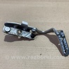 Петля крышки багажника Nissan Pathfinder R52
