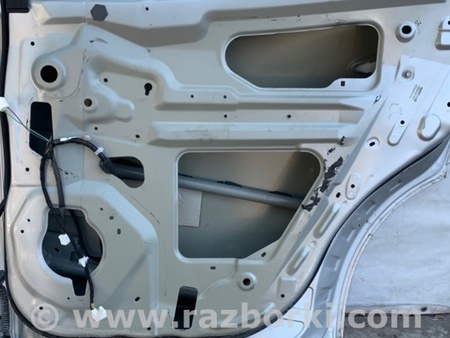 ФОТО Дверь для Nissan Pathfinder R52 Киев