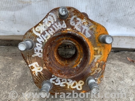 ФОТО Ступица для Nissan Pathfinder R52 Киев
