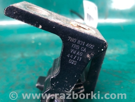 ФОТО Петля двери верхняя для Volkswagen Passat B7 (09.2010-06.2015) Киев