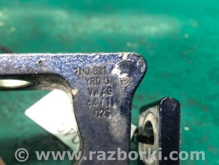 ФОТО Петля двери верхняя для Volkswagen Passat B7 (09.2010-06.2015) Киев
