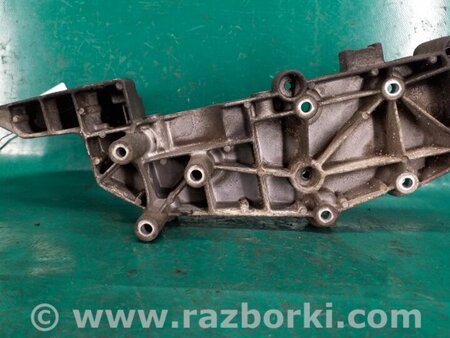 ФОТО Кронштейн генератора для Volvo S70 Киев