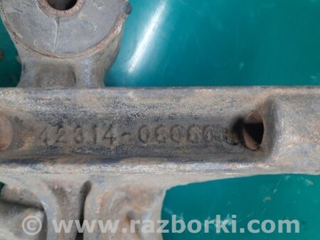 ФОТО Цапфа для Toyota Camry 20 XV20 (08.1996-01.2002) Киев