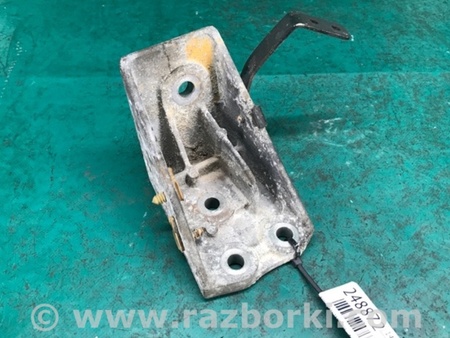 ФОТО Кронштейн крепления двигателя для Mazda Tribute Киев
