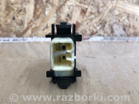 ФОТО Кнопка центрального замка для Toyota Camry 30 XV30 (09.2001-03.2006) Киев