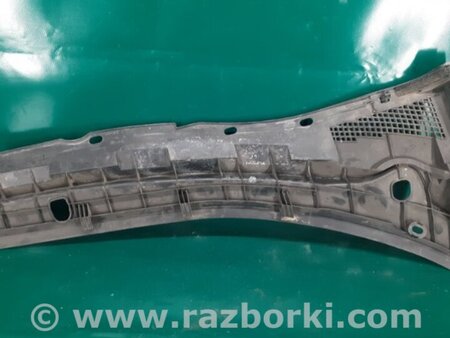 ФОТО Пластик под лобовое стекло (Жабо) для Mazda 3 BK (2003-2009) (I) Киев