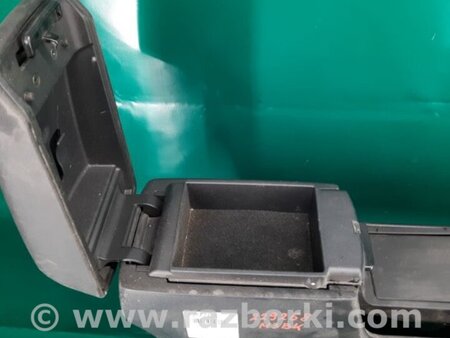 ФОТО Подлокотник для Mazda 3 BK (2003-2009) (I) Киев