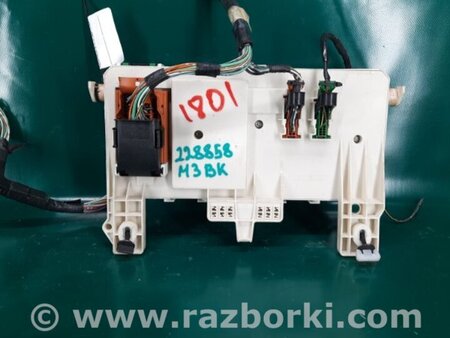 ФОТО Блок предохранителей салон для Mazda 3 BK (2003-2009) (I) Киев